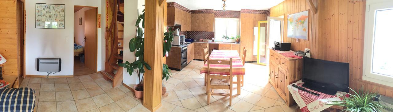 Le Central - Chambres D'Hote Grone Bagian luar foto